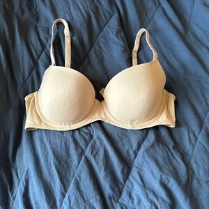 Victoria's Secret Beige Underwire Bra